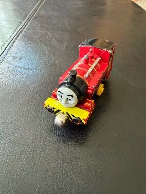 Thomas & Friends - Take-n-Play Victor die-cast metal toy train engine